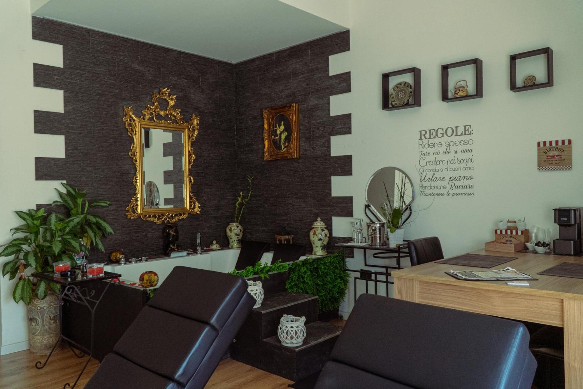Palmina'S Apartments 브린디시 외부 사진