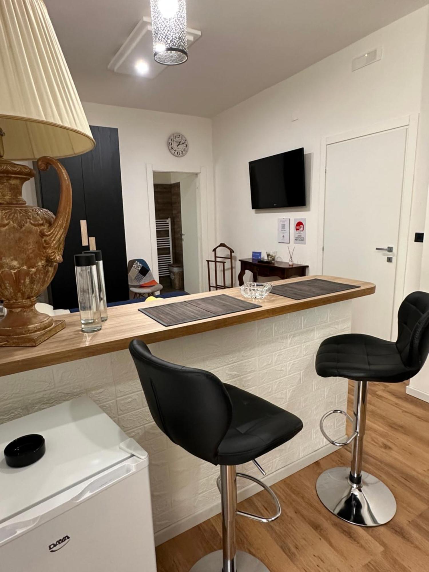 Palmina'S Apartments 브린디시 외부 사진